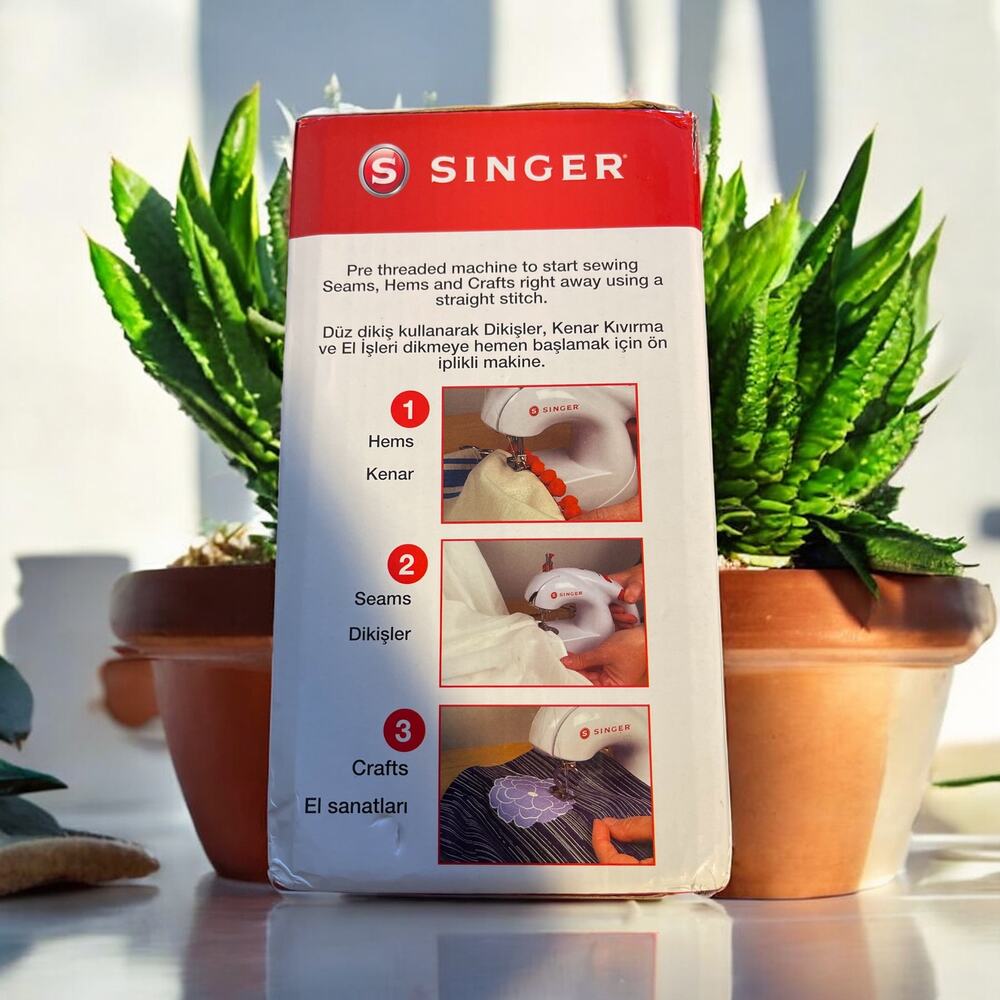 Small SINGER Stitch Sew Quick 2 Handheld Mending Machine Hems Seams Crafts New - Picture 6 of 7